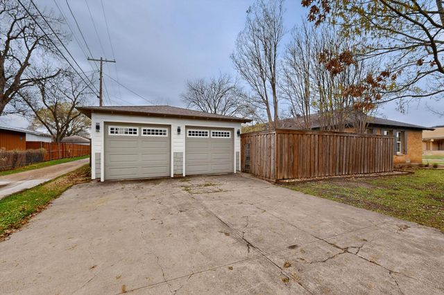 1705 Mariposa Drive, Dallas, TX 75228