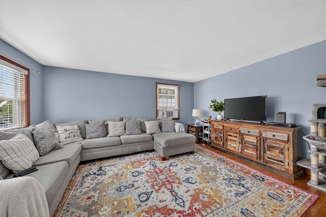 458 Orswell St, Fall River, MA 02721