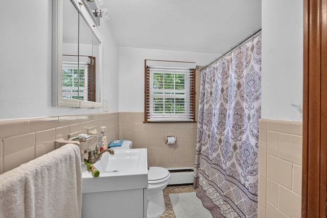 458 Orswell St, Fall River, MA 02721