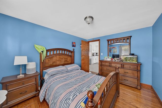 458 Orswell St, Fall River, MA 02721