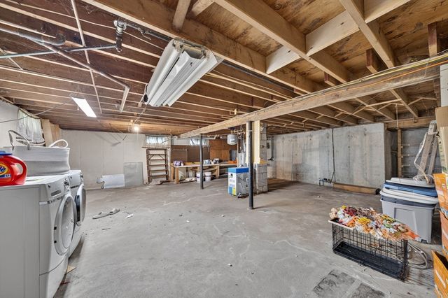 458 Orswell St, Fall River, MA 02721