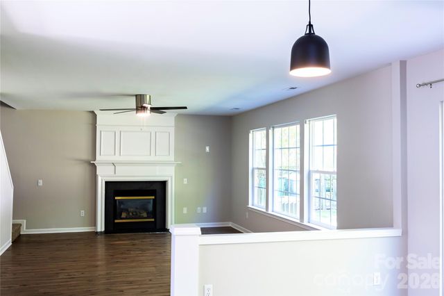 7519 Eurostar Drive, Charlotte, NC 28213
