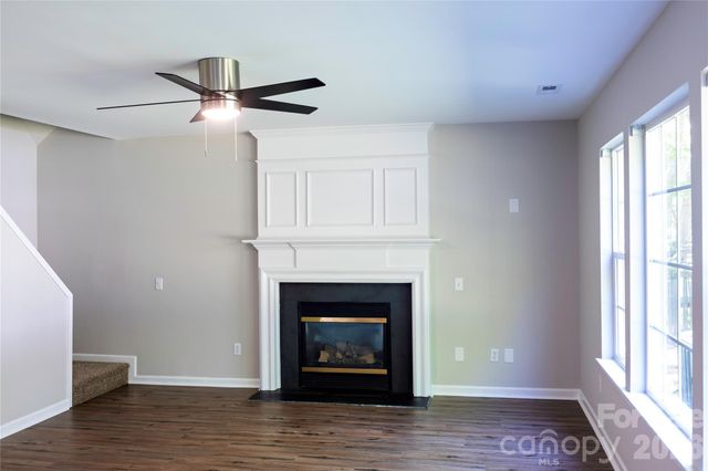 7519 Eurostar Drive, Charlotte, NC 28213