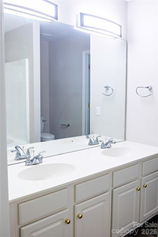 7519 Eurostar Drive, Charlotte, NC 28213