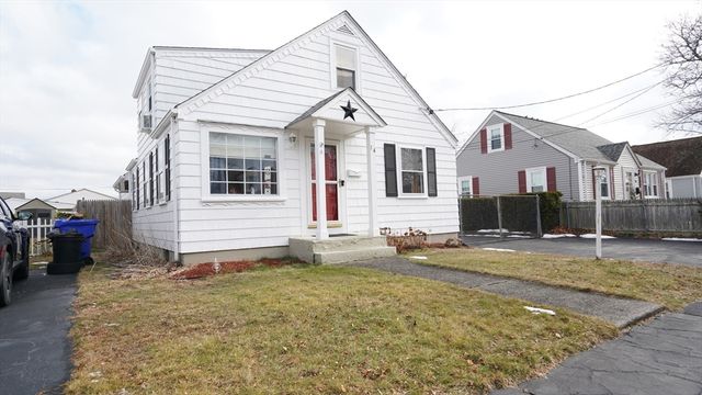 14 Jones Ave, Pawtucket, RI 02861