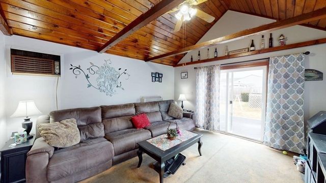 14 Jones Ave, Pawtucket, RI 02861