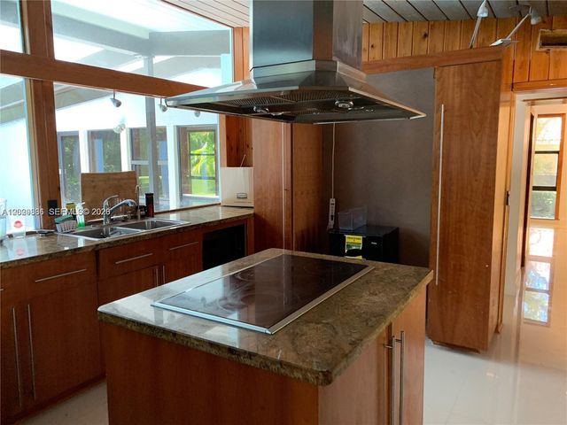 6060 SW 133rd Street, Pinecrest, FL 33156
