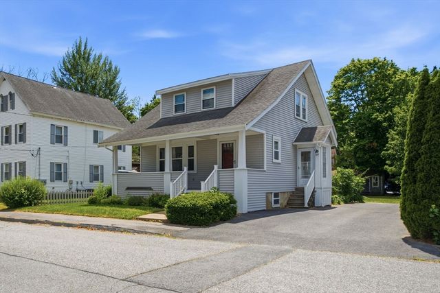 8 Jefferson Ave, Taunton, MA 02780