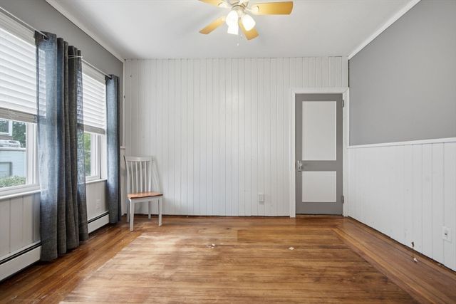 8 Jefferson Ave, Taunton, MA 02780