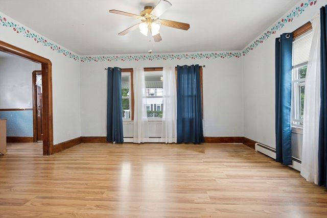 8 Jefferson Ave, Taunton, MA 02780