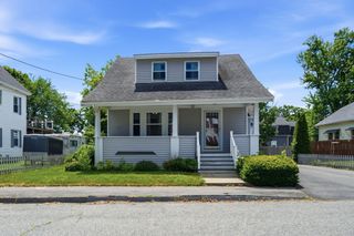 8 Jefferson Ave, Taunton, MA 02780