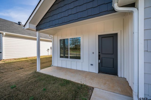 392 Alexander Street, Kilgore, TX 75662