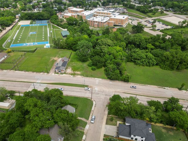 654 S Corinth Street Road, Dallas, TX 75203