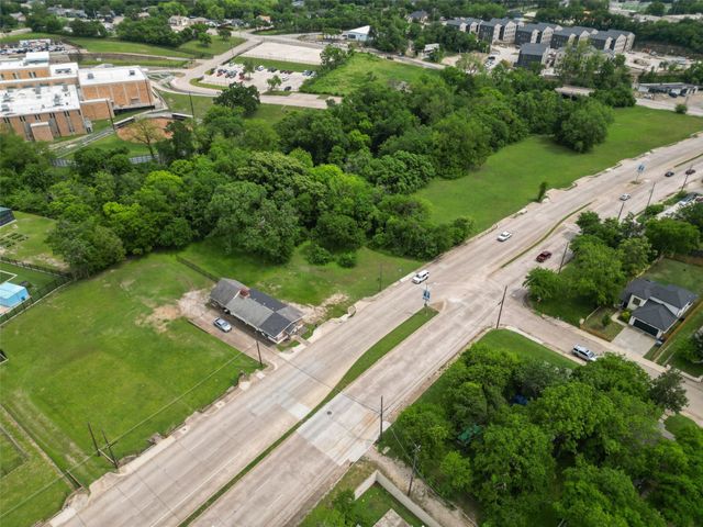 654 S Corinth Street Road, Dallas, TX 75203
