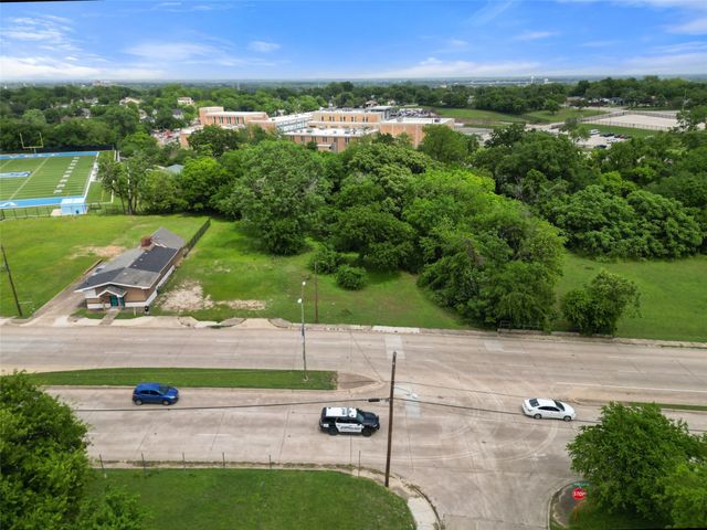 654 S Corinth Street Road, Dallas, TX 75203