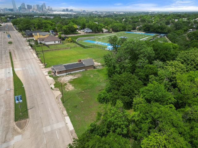 654 S Corinth Street Road, Dallas, TX 75203
