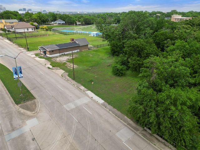 654 S Corinth Street Road, Dallas, TX 75203