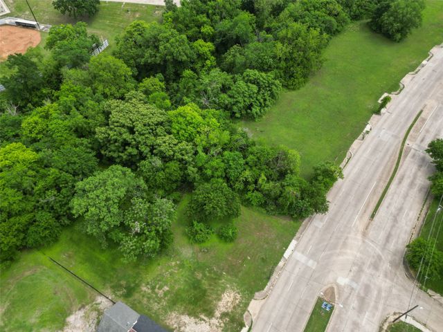 654 S Corinth Street Road, Dallas, TX 75203