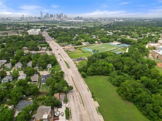 654 S Corinth Street Road, Dallas, TX 75203