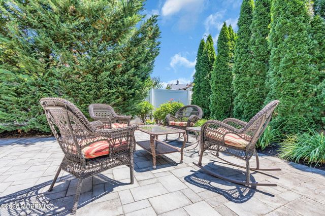 92 Church Street, Manasquan, NJ 08736
