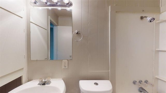 206 Lynn Drive C, Bryan, TX 77801