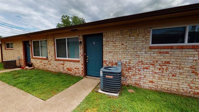 206 Lynn Drive C, Bryan, TX 77801