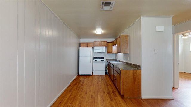 206 Lynn Drive C, Bryan, TX 77801