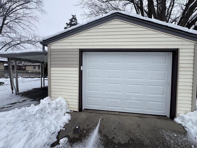 9331 W Elmore AVENUE, Milwaukee, WI 53222