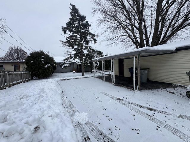 9331 W Elmore AVENUE, Milwaukee, WI 53222