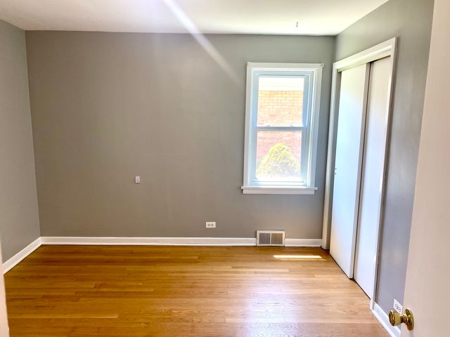 9101 Tulley Avenue, Oak Lawn, IL 60453