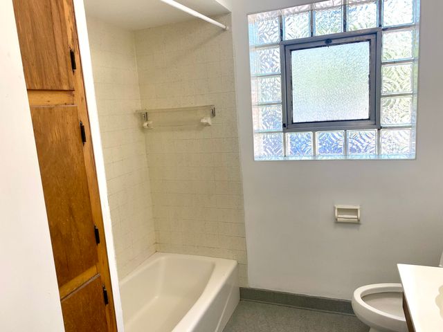 9101 Tulley Avenue, Oak Lawn, IL 60453