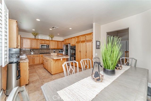 23458 Karen Place, Murrieta, CA 92562