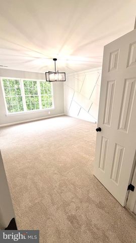 26121 NIMBLETON SQ, Chantilly, VA 20152
