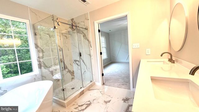 26121 NIMBLETON SQ, Chantilly, VA 20152
