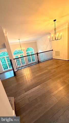 26121 NIMBLETON SQ, Chantilly, VA 20152