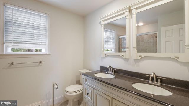 1034 VICTORY DR, Yardley, PA 19067