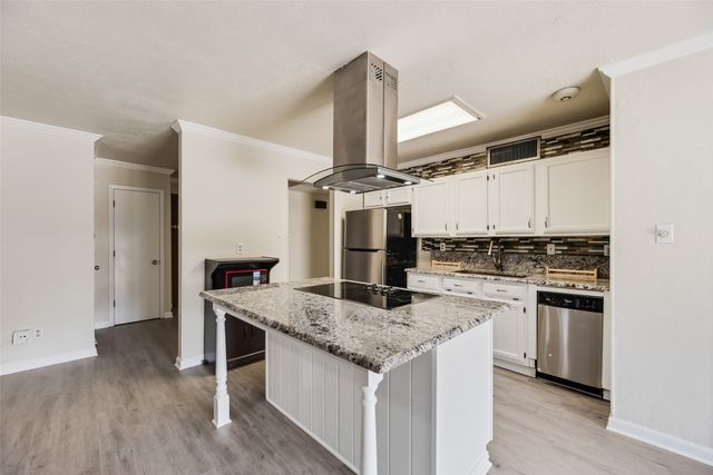 5612 Pearce Street, The Colony, TX 75056