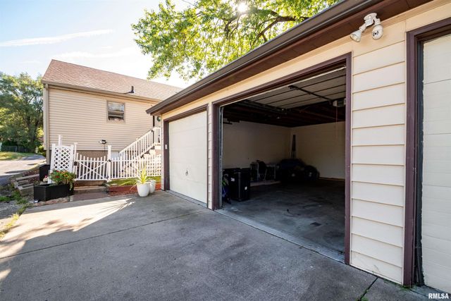 2809 N MISSOURI Avenue, Peoria, IL 61603