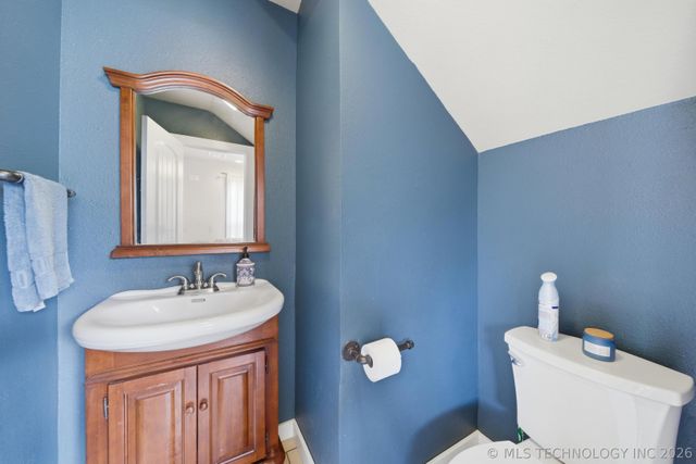 14252 E Lake Drive, Claremore, OK 74017