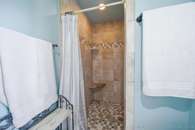 14252 E Lake Drive, Claremore, OK 74017