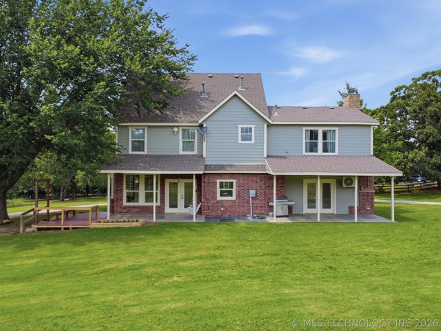 14252 E Lake Drive, Claremore, OK 74017