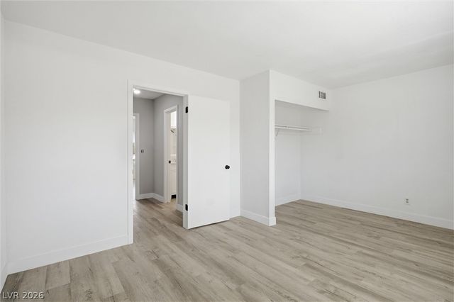5626 West Lake Mead Boulevard, Las Vegas, NV 89108