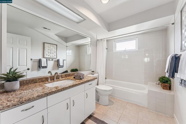 405 Centre Ct, Alameda, CA 94502