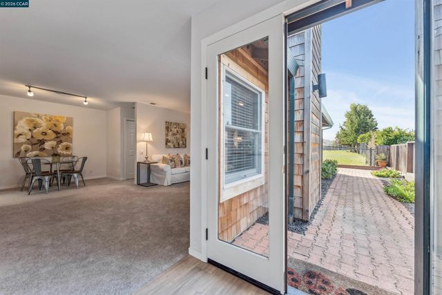 405 Centre Ct, Alameda, CA 94502