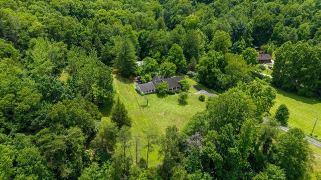 4475 Campton Road, Stanton, KY 40380