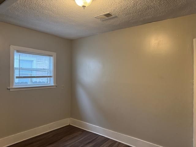 1898 E MCLEMORE AVE, Memphis, TN 38114