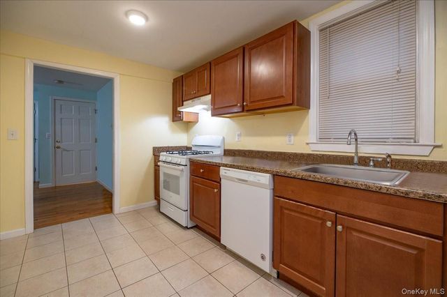 28 E Catherine Street, Nyack, NY 10960