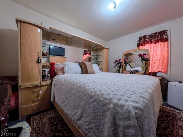 69 Wagner Pl, Irvington Twp., NJ 07111