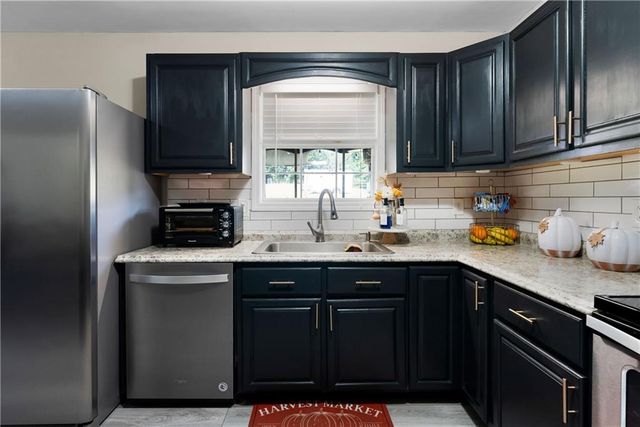 106 Valley View SE Circle, Calhoun, GA 30701