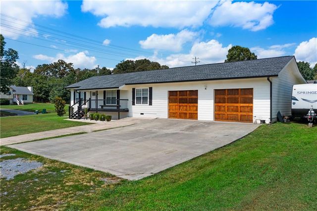 106 Valley View SE Circle, Calhoun, GA 30701